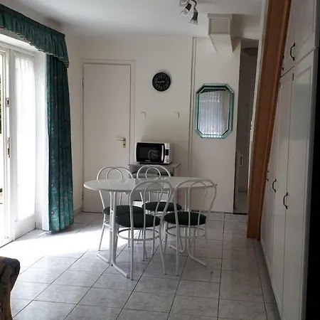 Locher Apartman 1 Bukfurdo *